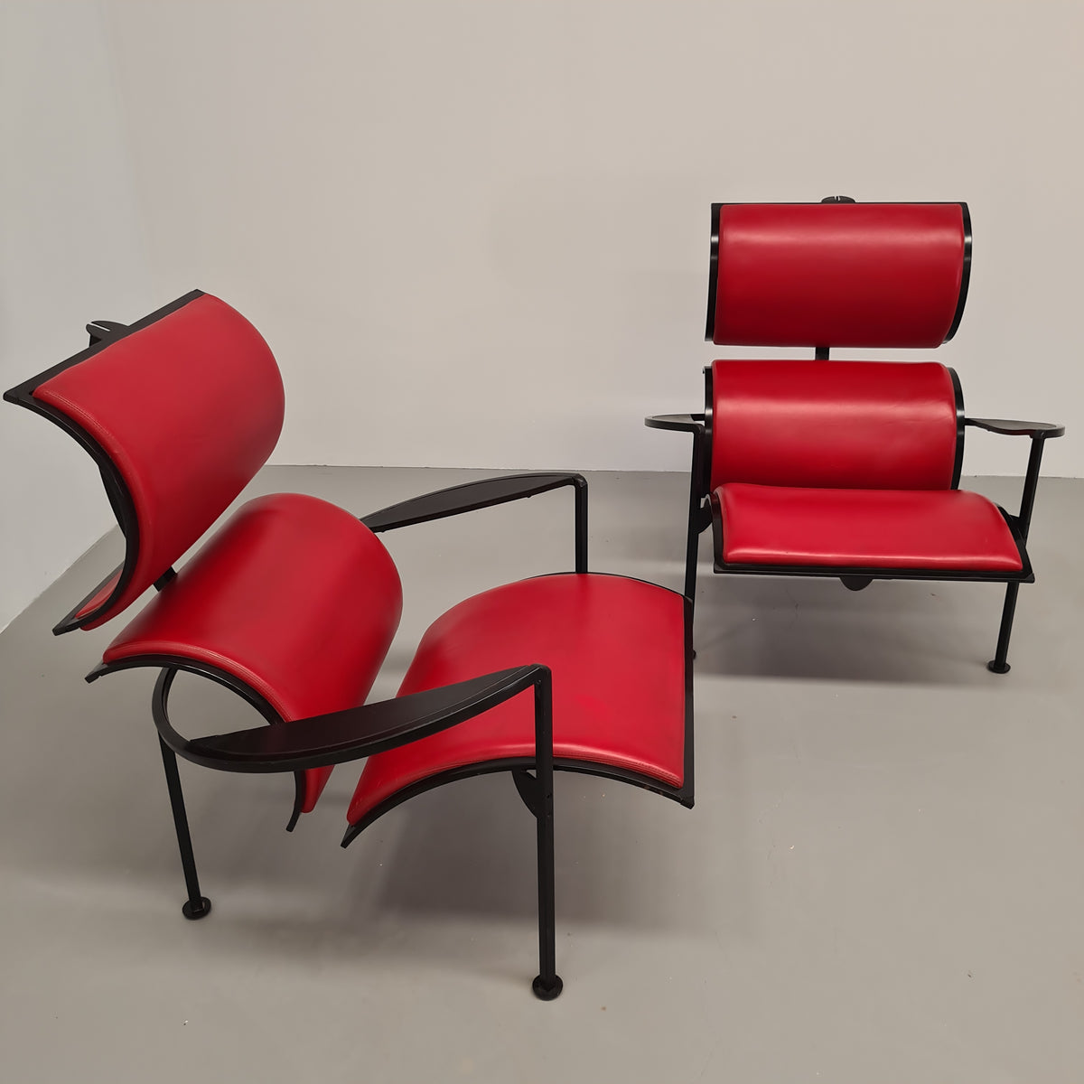 poltrone rosse pelle anni 80 Alias futuristiche