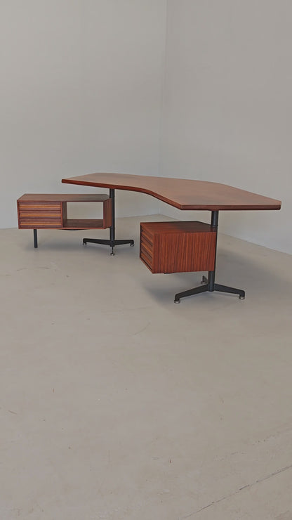 Scrivania direzionale Boomerang O. Borsani per Tecno anni 60