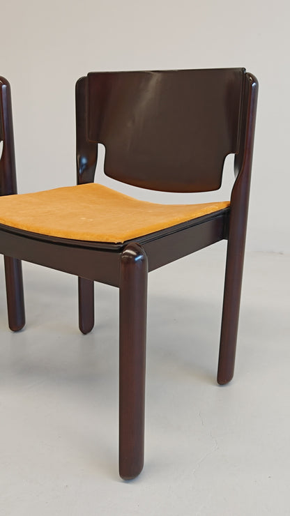 Ensemble de 4 chaises Modèle 122 Vico Magistretti pour Cassina, années 70