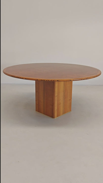 Tavolo tondo in radica mod. "Artona" Afra e Tobia Scarpa per Maxalto B&B Italia  (6/8 persone)