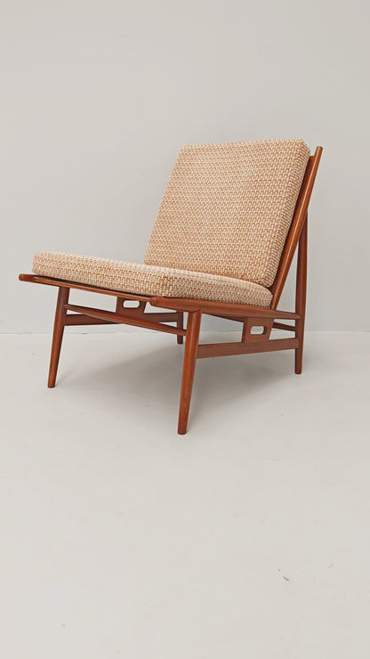 Poltrona in teak ISA Bergamo anni 60