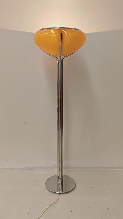 Lampada da terra "Quadrifoglio" Gae Aulenti per Guzzini anni 70