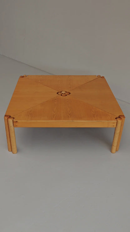 Ensemble de tables basses triangulaires modulables Enolinea en bois clair
