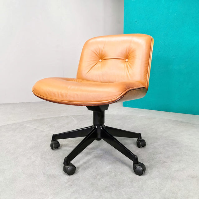 Ico Parisi Swivel Armchair for MIM 1970s