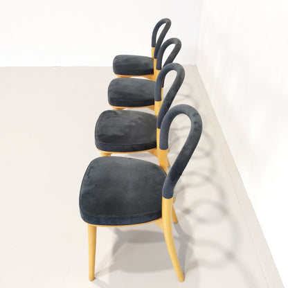 Lot de 4 chaises en bois et tissu bleu Cassina Göteborg, Erik Gunnar Asplund, années 80