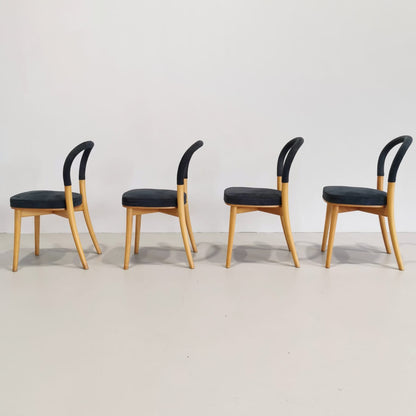 Lot de 4 chaises en bois et tissu bleu Cassina Göteborg, Erik Gunnar Asplund, années 80