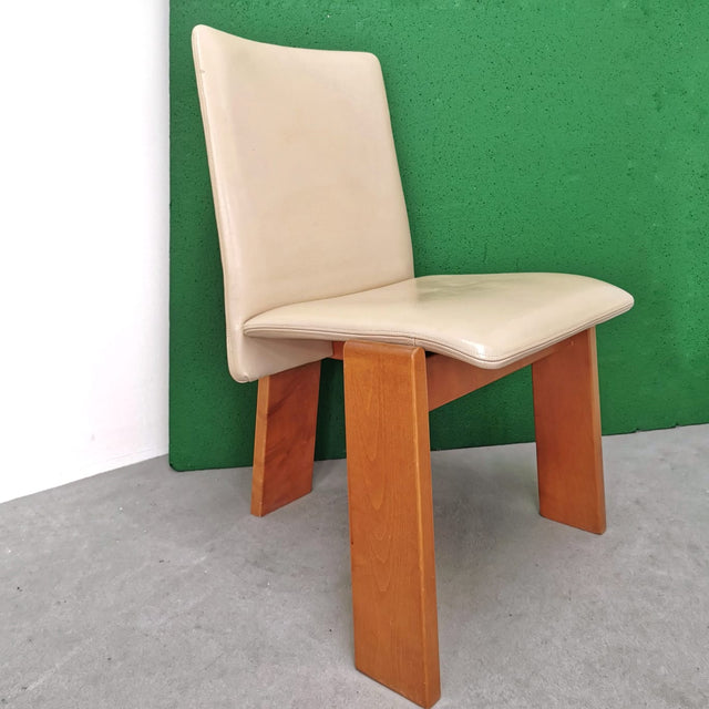 Ensemble de 6 chaises des années 70/80 en cuir beige et bois clair