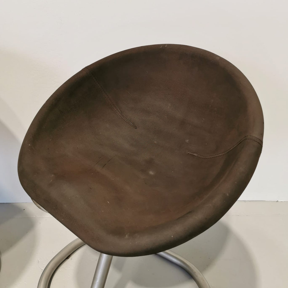 Lot de 4 tabourets ou chaises vintage des années 70, style Space Age, piètement en métal