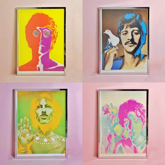 Set di 4 stampe poster incorniciate soggetto Beatles, di Richard Avedon 1967.