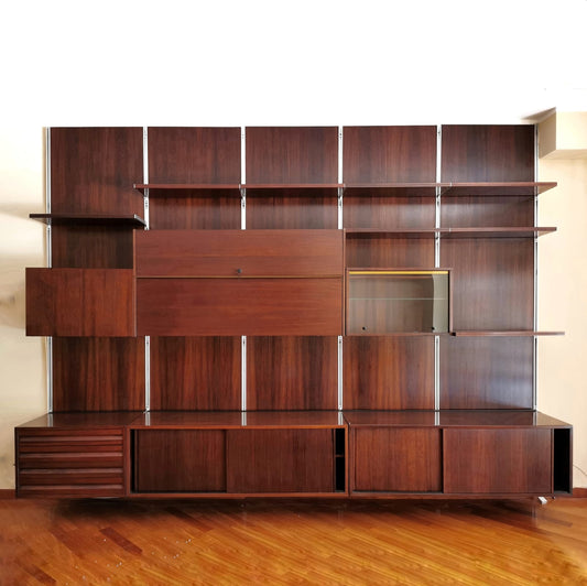Grande Libreria a muro modello E22 Osvaldo Borsani per Tecno anni 60