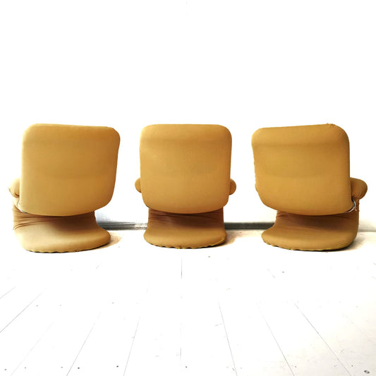 Poltrone vintage space age in tessuto giallo anni 70