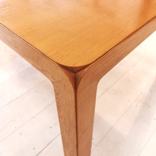 Tavolo quadrato legno chiaro produzione Maisa anni 70