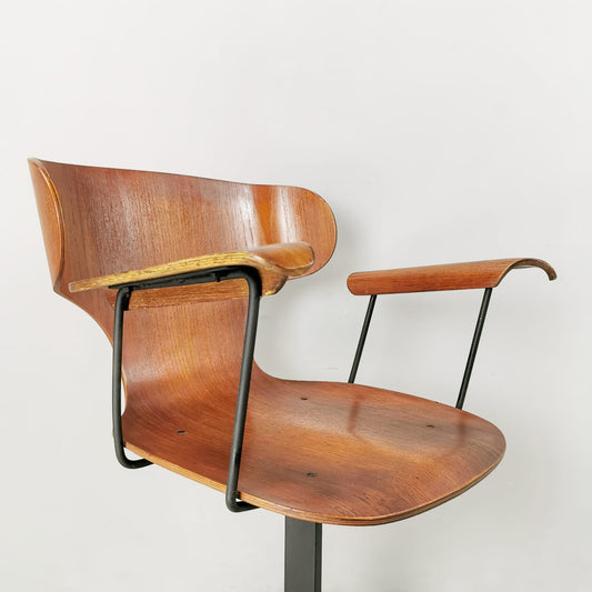 Carlo Ratti swivel chair from the 1950s