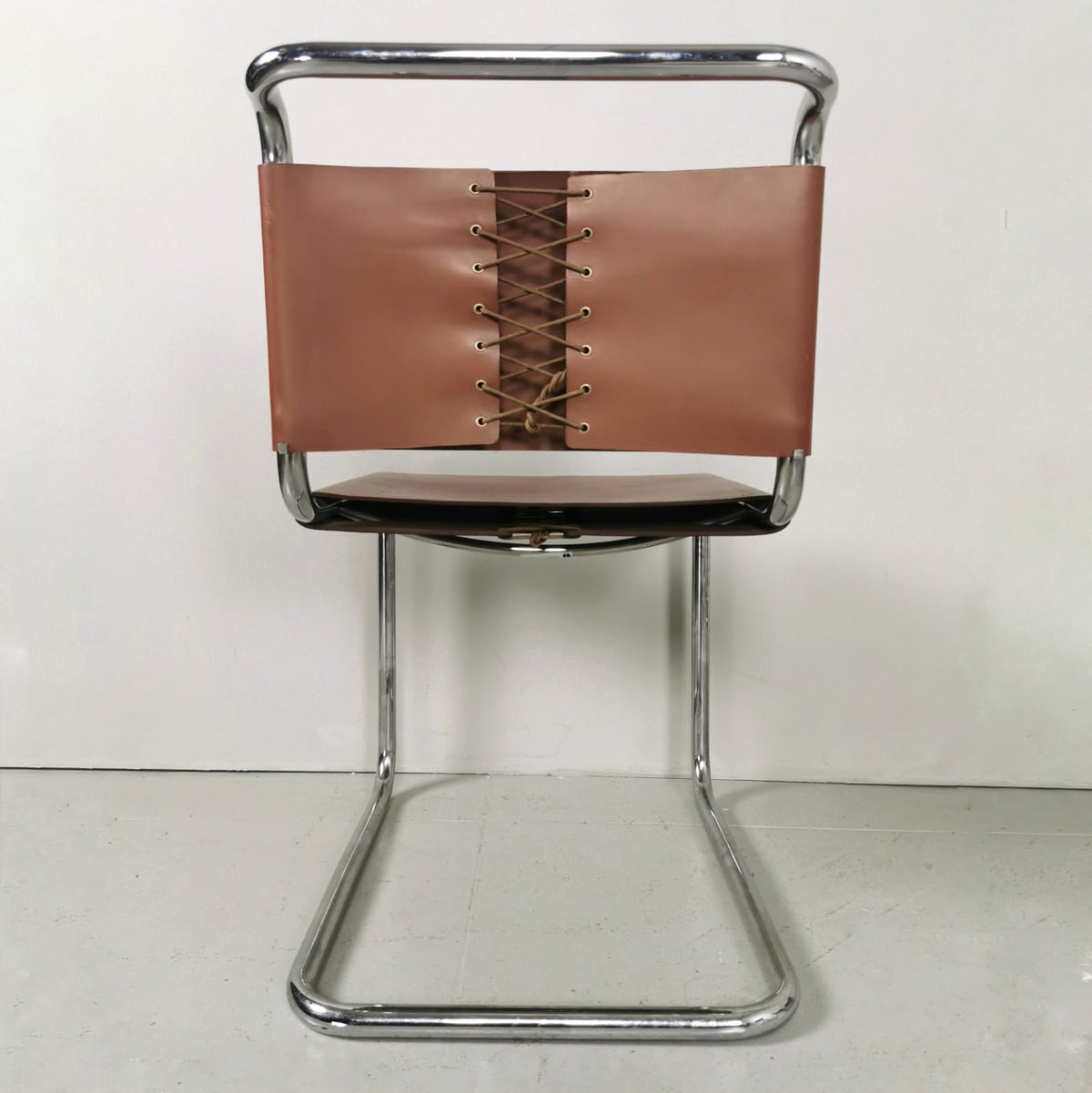 knoll vintage modernariato design poleto pelle