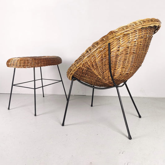 Poltrona e pouf in Vimini vintage anni 50