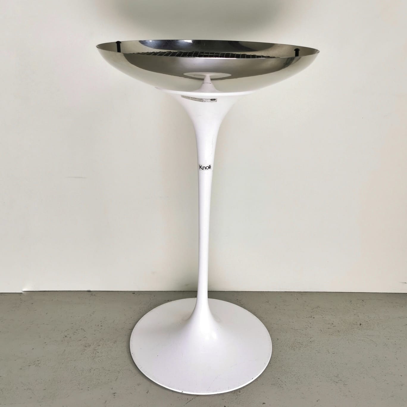 Tulip Ashtray, Eeero Saarinen for Knoll 1960's