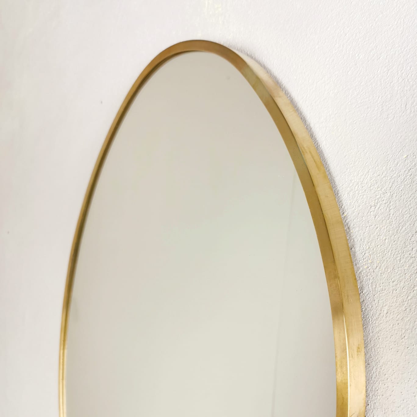 Vintage 60s oval brass mirror