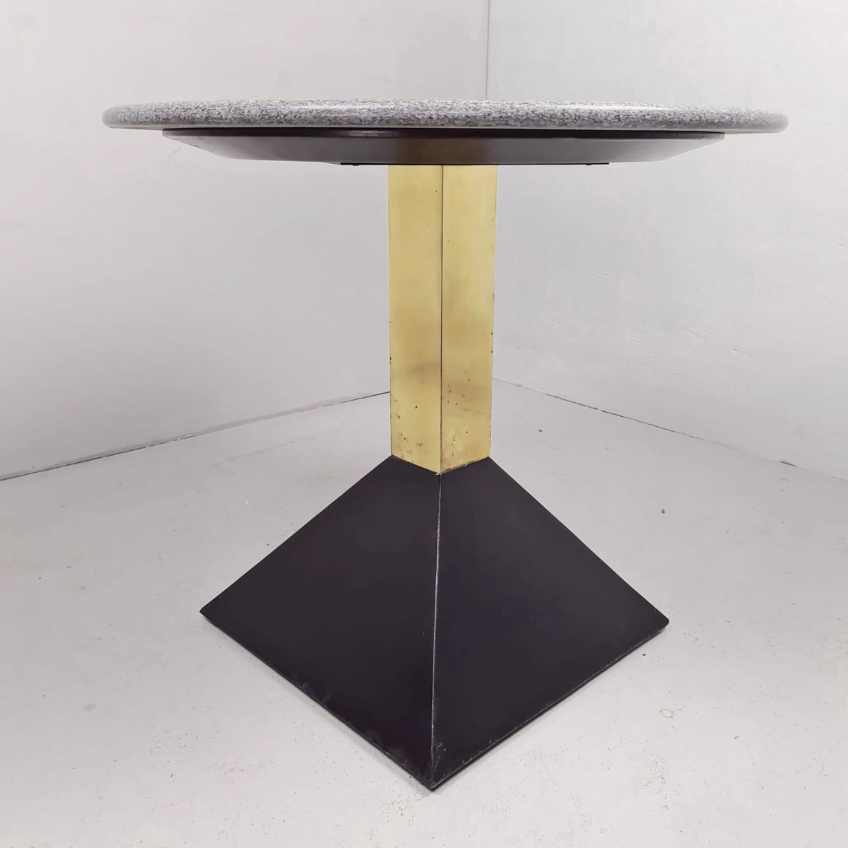 Tavolini Ottone e Granito 1970s
