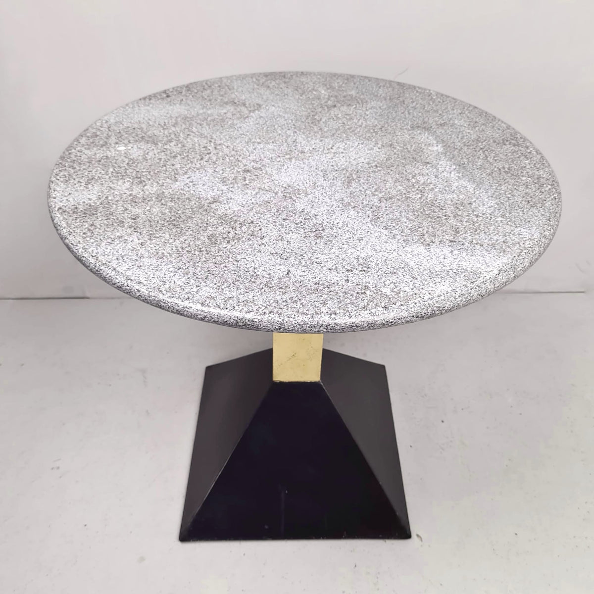 Tavolini Ottone e Granito 1970s