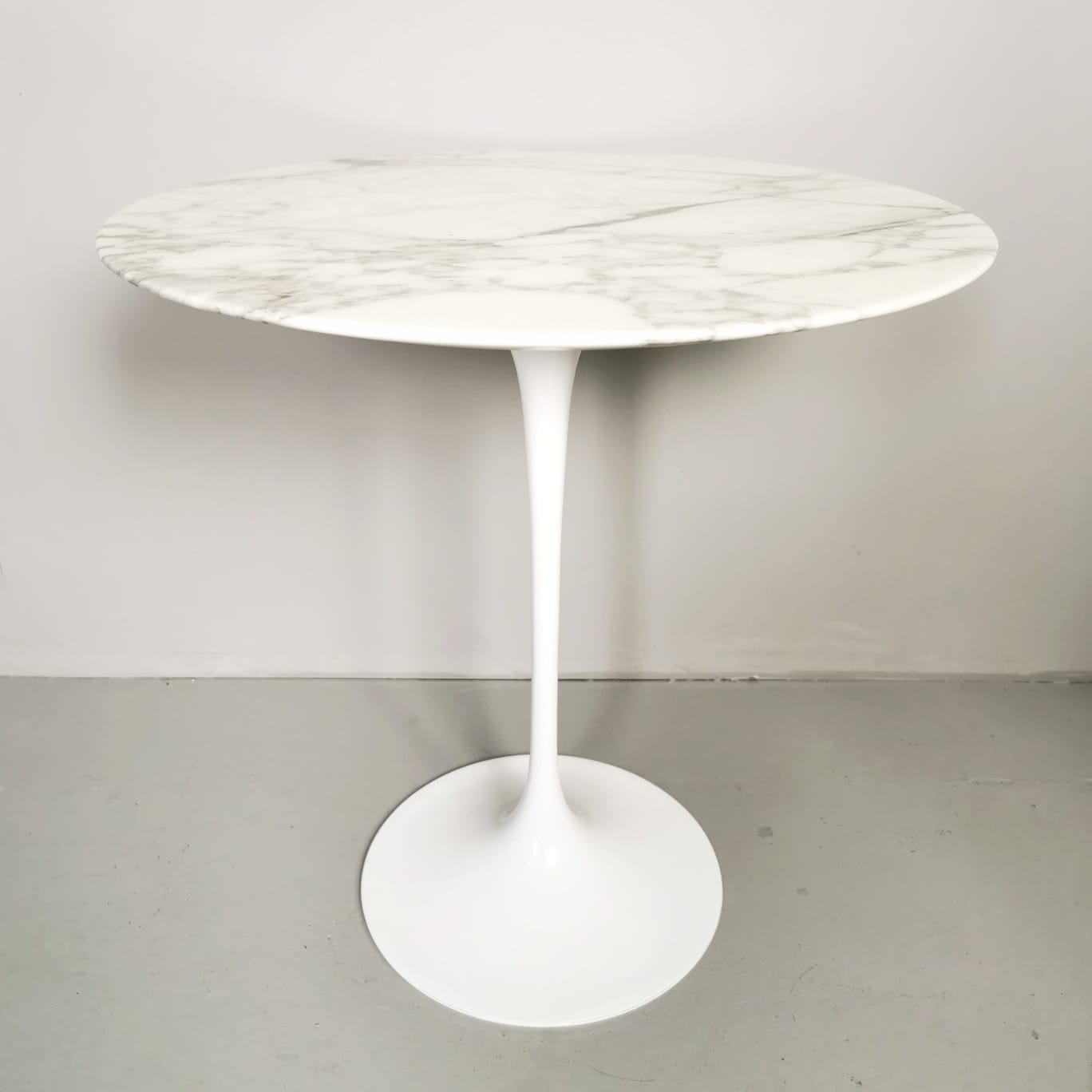 Eero Saarinen Tulip Marble Coffee Table for Knoll